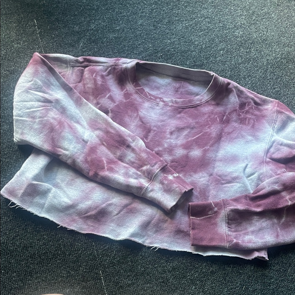 Full Tilt Purple Tie-Dye crop Sweatshirt XS